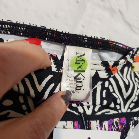 Patterned Black and White Bikini Bottom - Picture 2 of 5